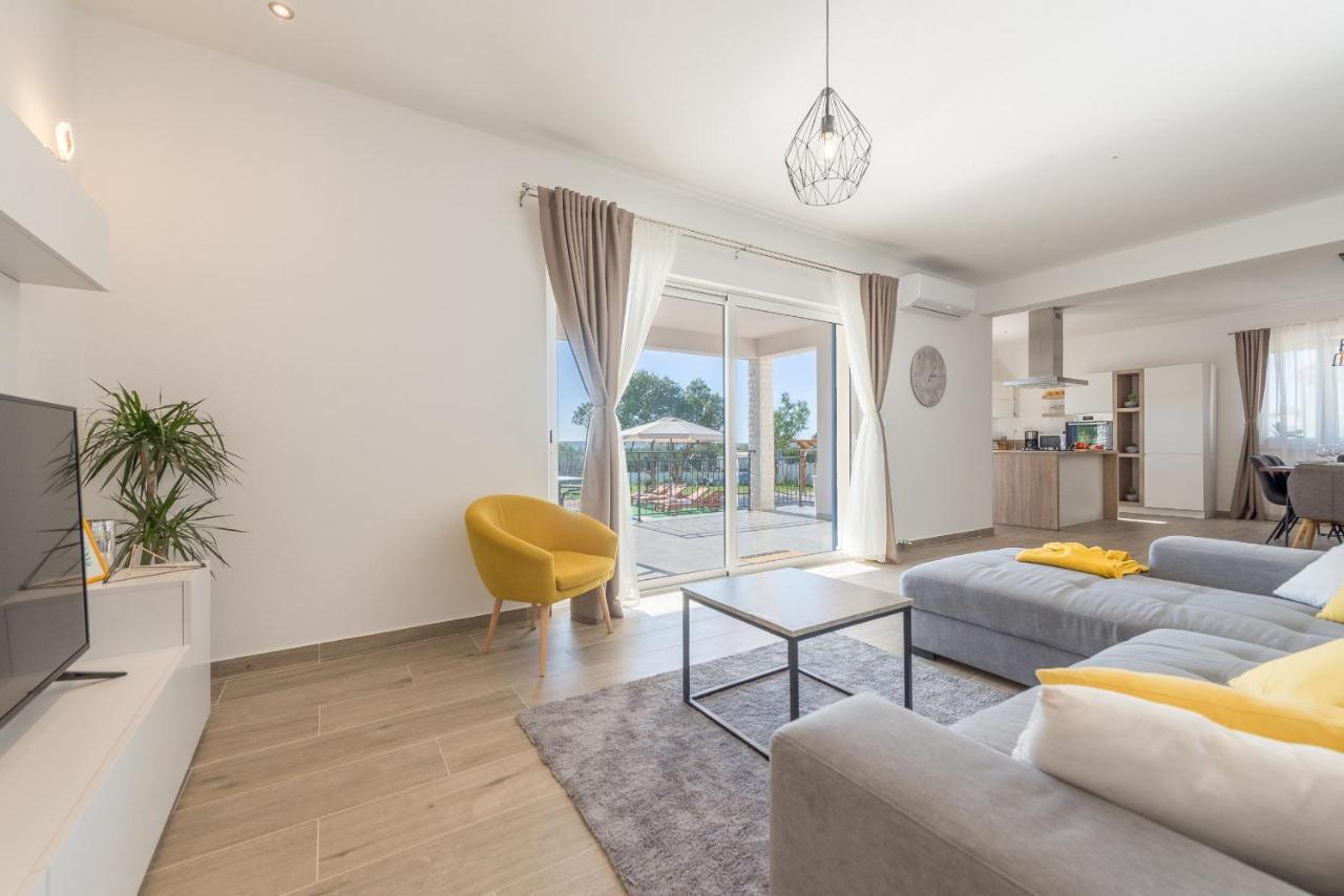 Villa Tara Zadarvillas Tinj Kültér fotó