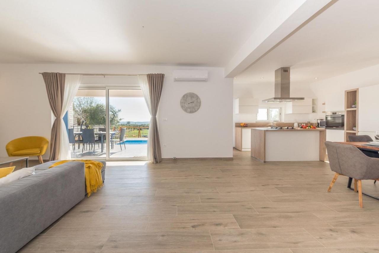 Villa Tara Zadarvillas Tinj Kültér fotó