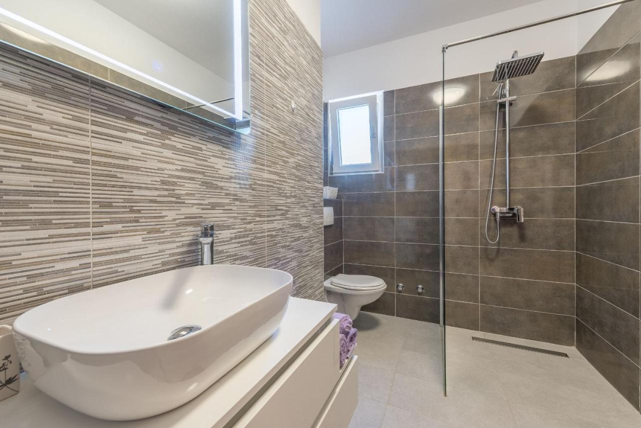 Villa Tara Zadarvillas Tinj Kültér fotó