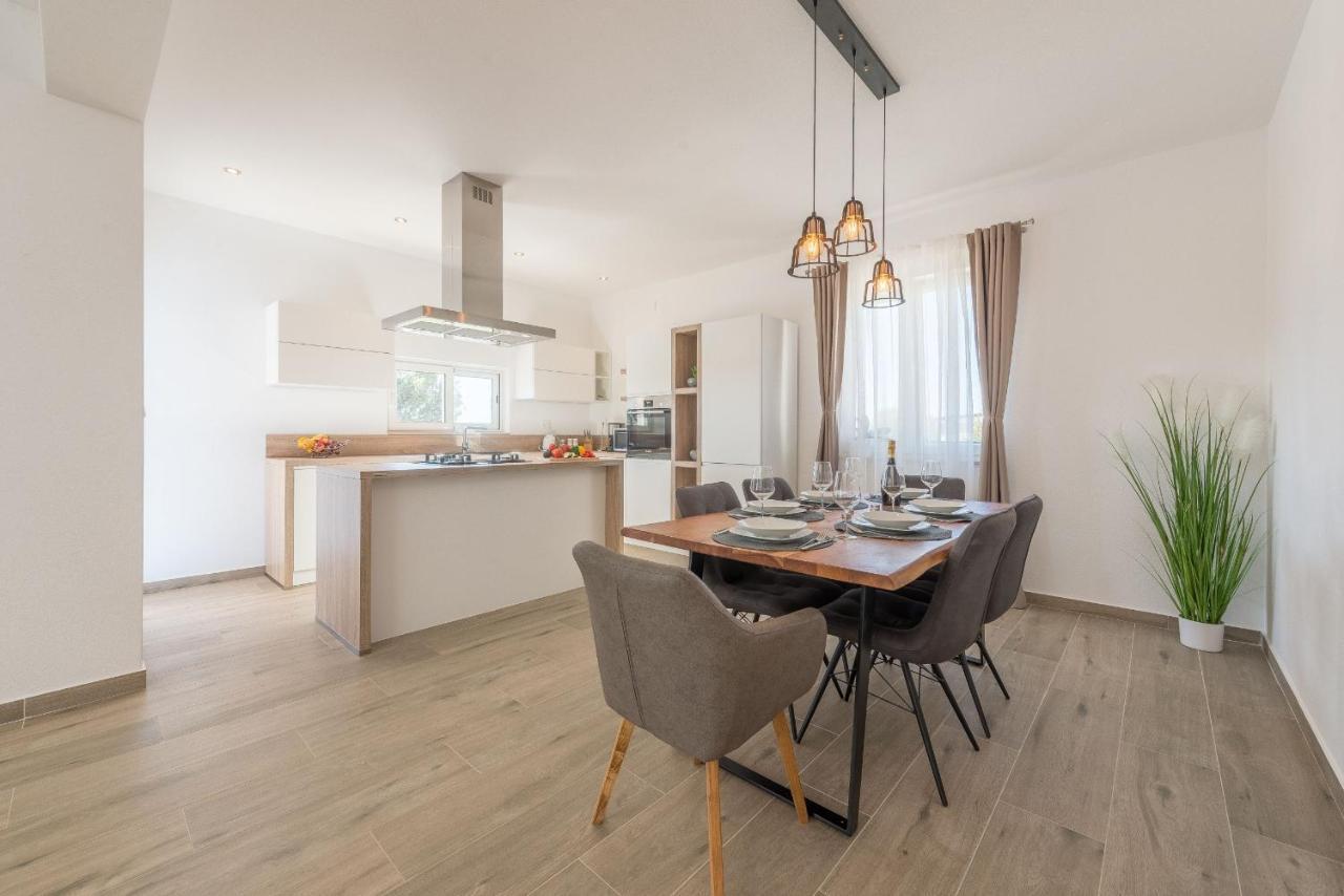 Villa Tara Zadarvillas Tinj Kültér fotó