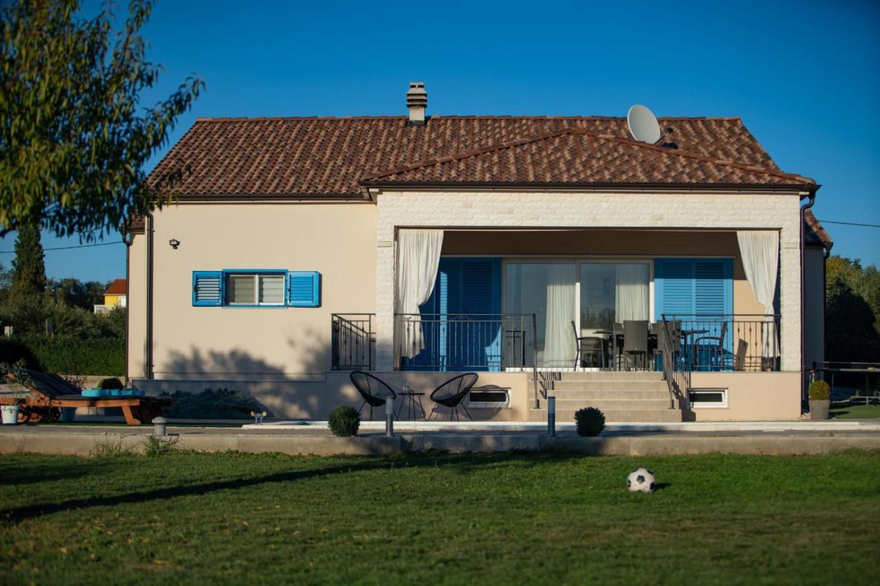 Villa Tara Zadarvillas Tinj Kültér fotó