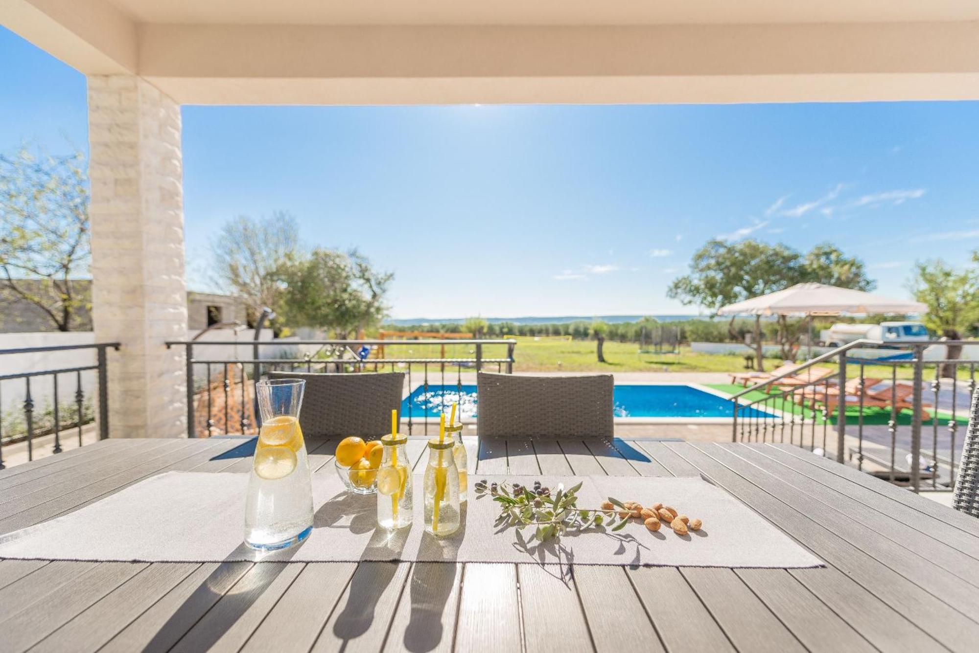 Villa Tara Zadarvillas Tinj Kültér fotó